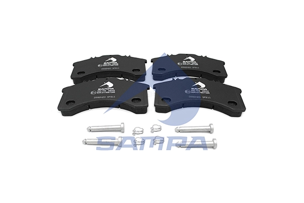 093.704