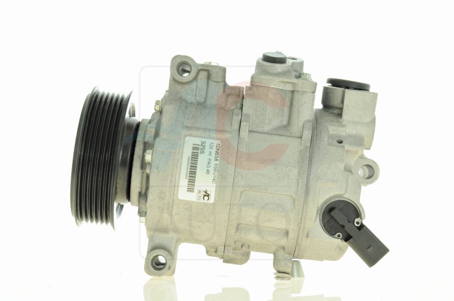 AC-01DN658