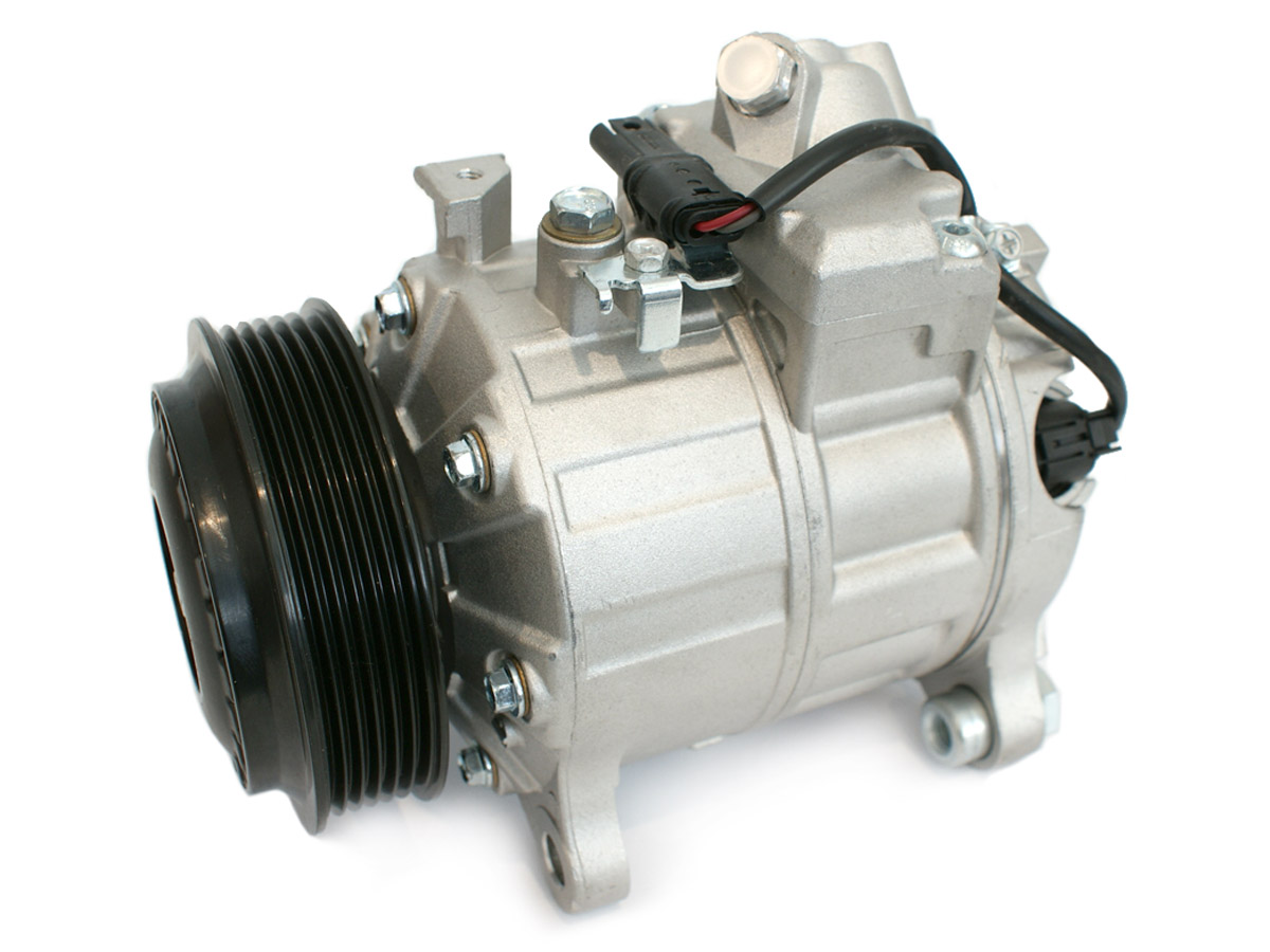 EKL36025