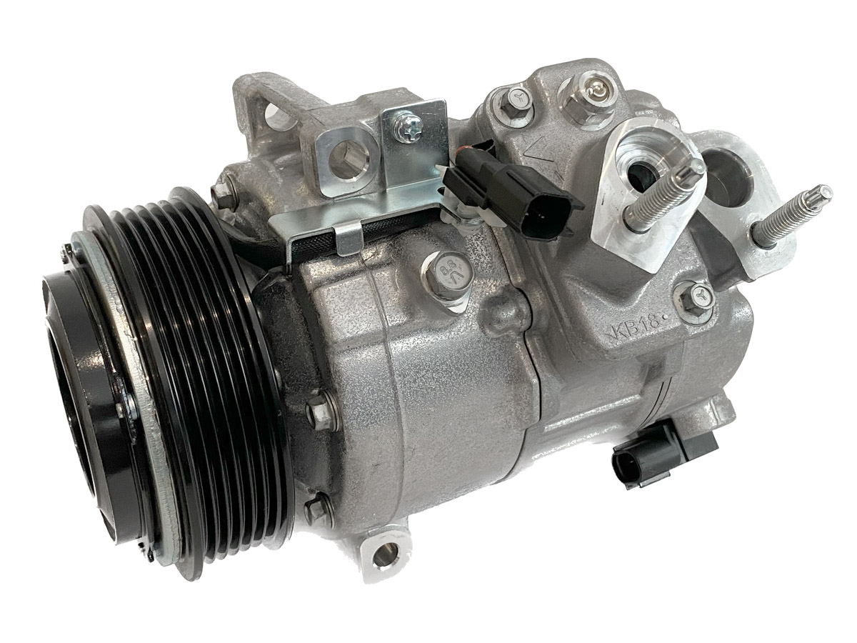EKL32555