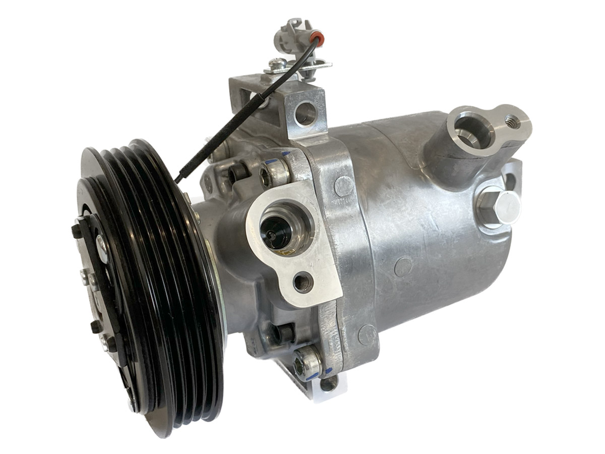 EKL31555