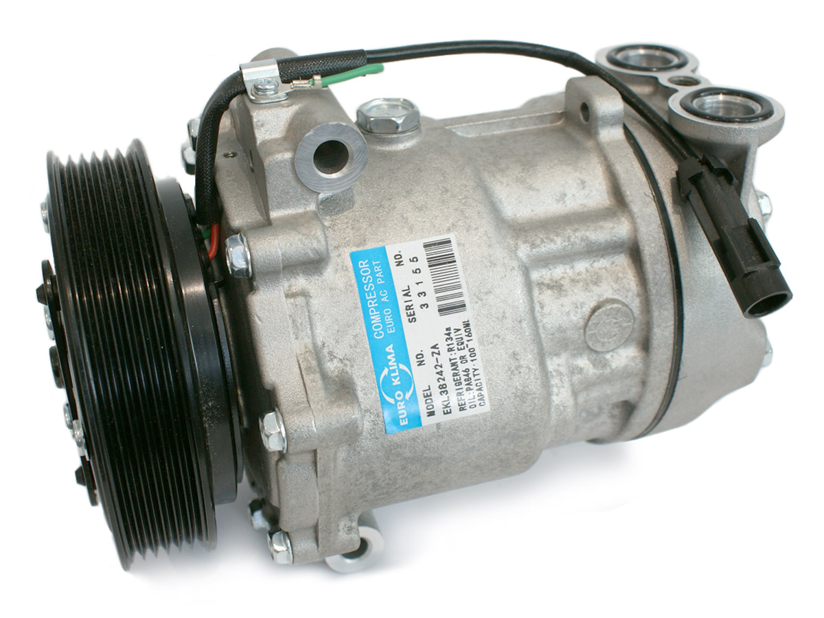 EKL38242