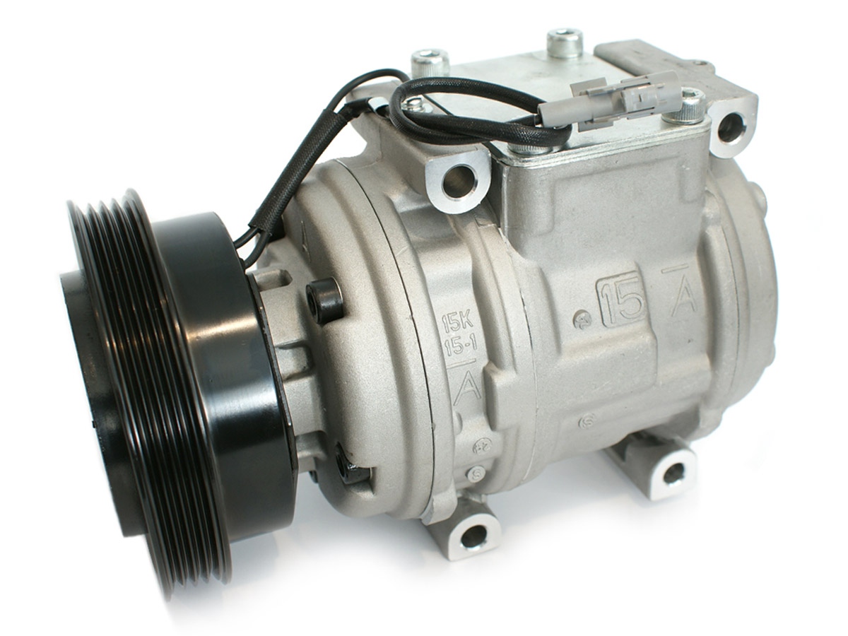 EKL33941