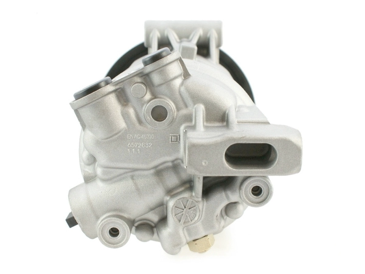 EKL32682