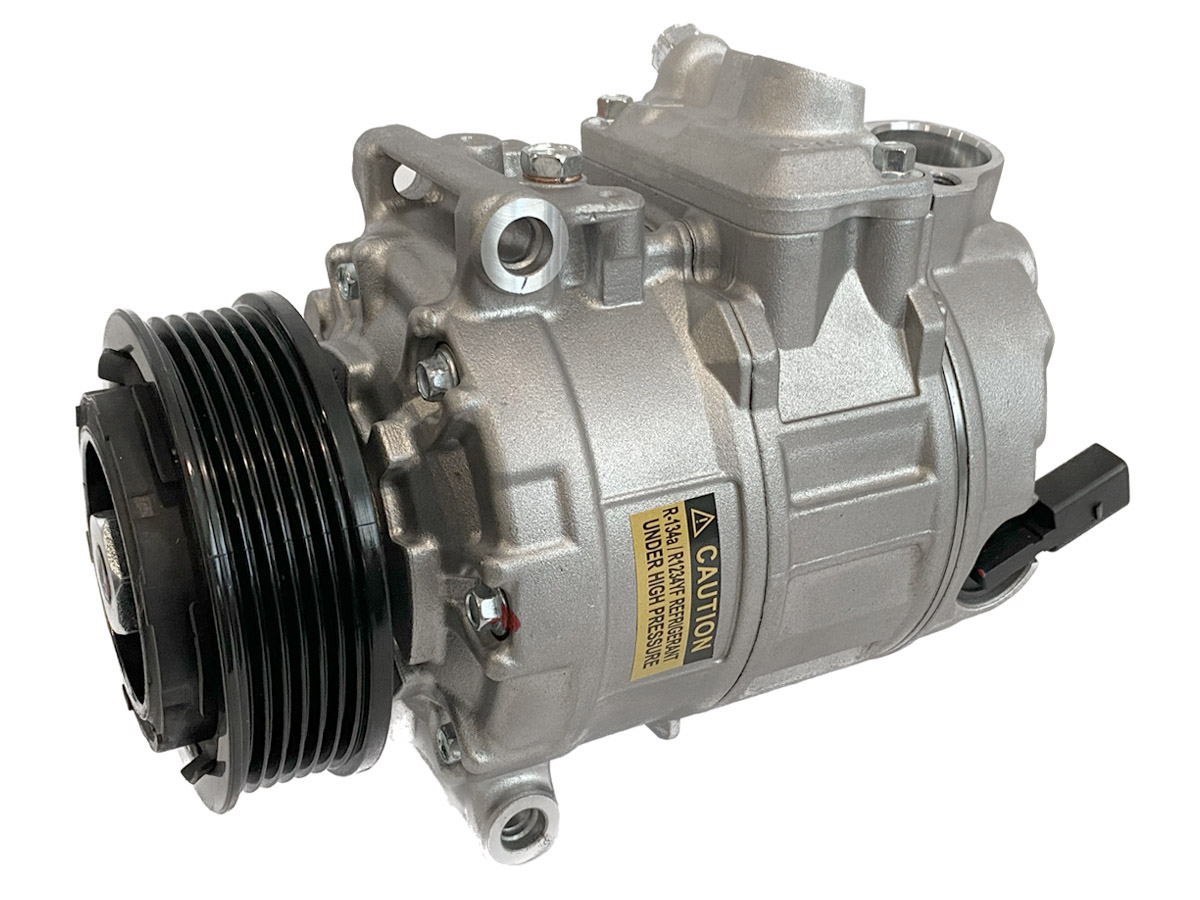 EKL36024