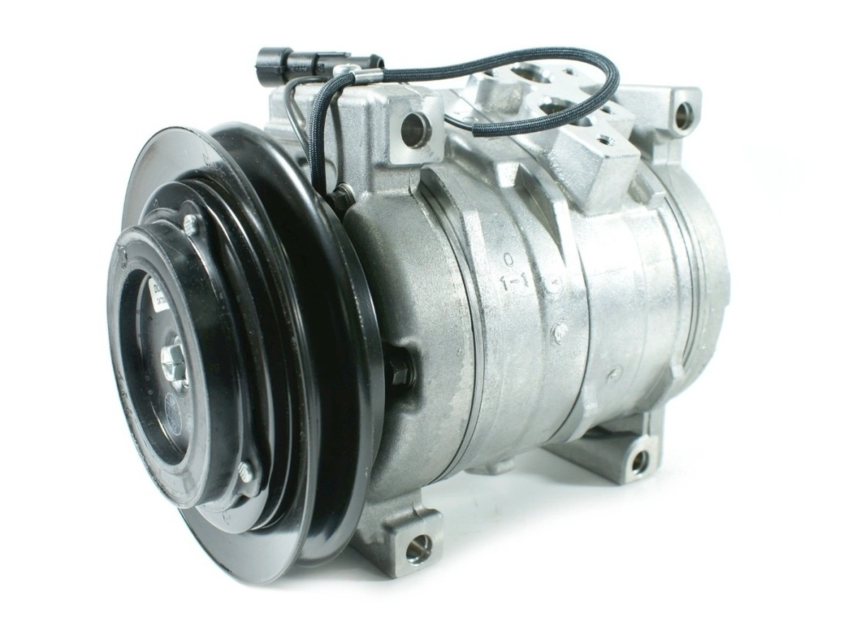 EKL33822