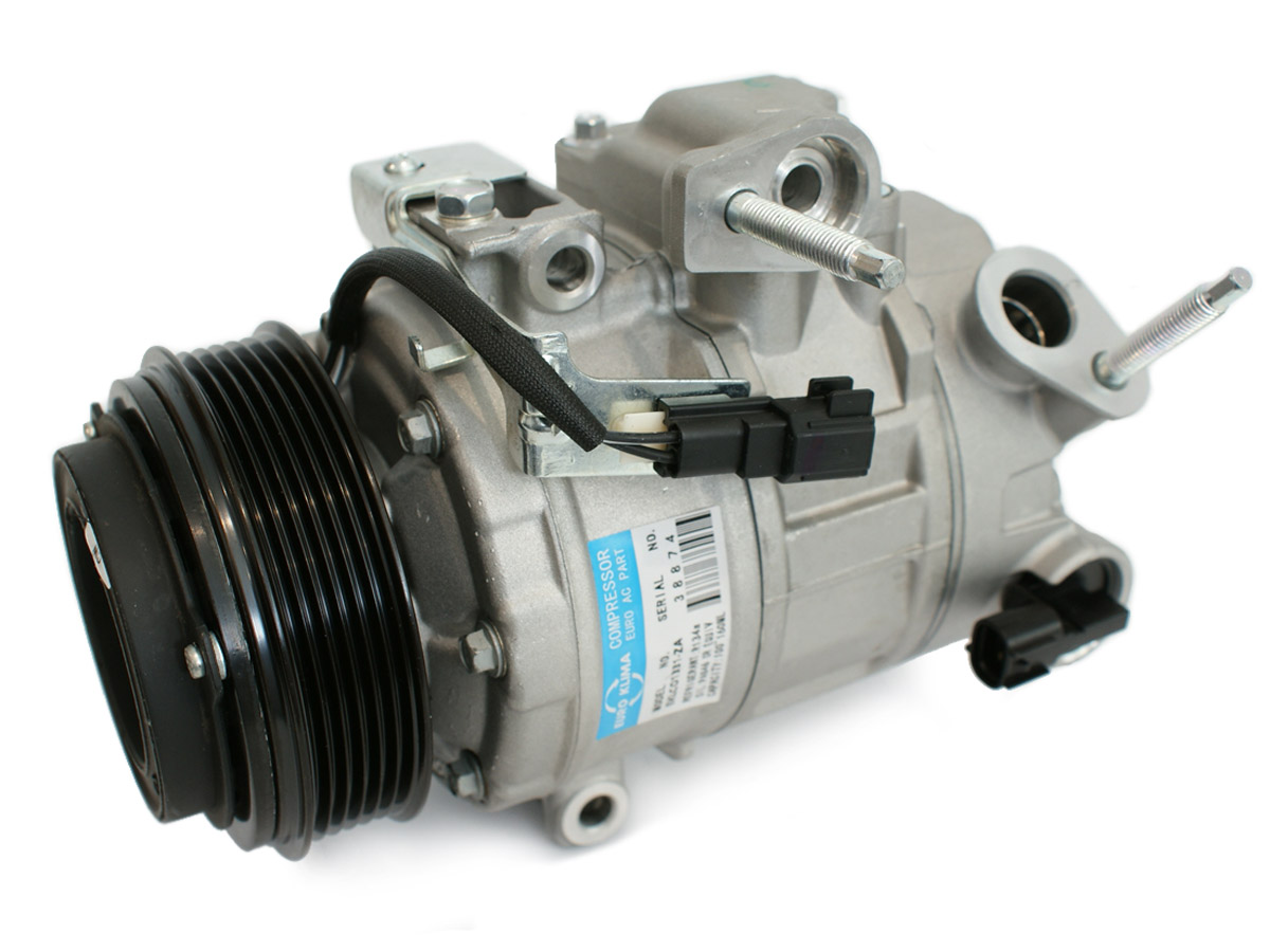 EKL35925