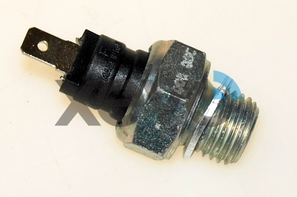 XOS8243