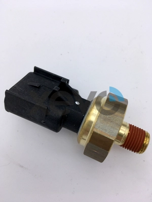 XOS8332